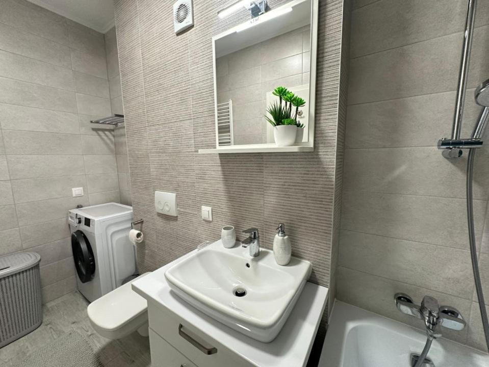 Apartmant Melinda M26 Braşov Habitación foto